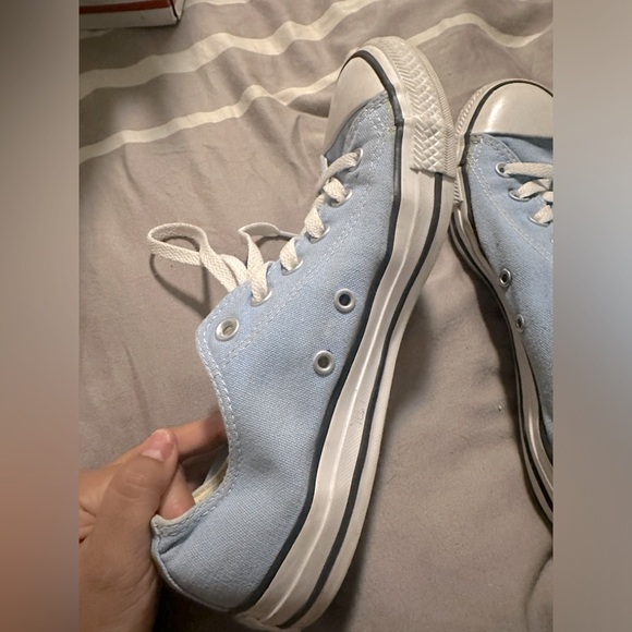 Men’s size 7 baby blue converse (chucks) - Picture 3 of 4